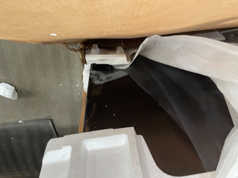 Photo 1 of **SCREEN IS BROKEN PARTS ONLY ***Samsung 70-Inch Class Crystal UHD 4K DU7200 Series HDR Smart TV w/Object Tracking Sound Lite, PurColor, Motion Xcelerator, Mega Contrast, Q-Symphony (UN70DU7200, 2024 Model)