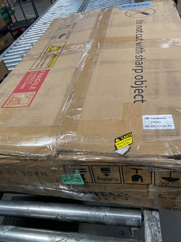 Photo 1 of (Missing Pieces and mirror)......YITAHOME Vanity Desk Set with Large Lighted Mirror & Power Outle