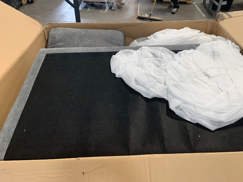 Photo 1 of ****************INCOMPLETE ITEM, MISSING THE OTTOMAN AND 1 CORNER SECTION OF COUCH***********
GarveeHome Sectional Sleeper Sofa with Pull Out Bed, Chenille Modular Sectional Sofa U Shaped Couch with Pull Out Couch and Storage Seat & Ottoman, Convertible C