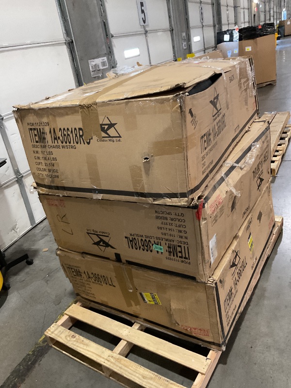 Photo 1 of ****************INCOMPLETE ITEM, MISSING THE OTTOMAN AND 1 CORNER SECTION OF COUCH***********
GarveeHome Sectional Sleeper Sofa with Pull Out Bed, Chenille Modular Sectional Sofa U Shaped Couch with Pull Out Couch and Storage Seat & Ottoman, Convertible C