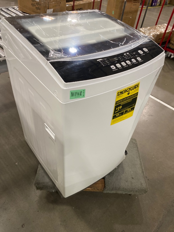 Photo 1 of *************FOR PARTS ONLY- MASSIVE DENT ON FRONT OF UNIT*************
BLACK+DECKER 3.0 Cu. Ft. Portable Washer, 26.5 lb. Capacity Washing Machine, 6 Cycles, Quick Connect Sink Adapter and Drain Hose Included, Transparent Lid & LED Display, BPW30MW, Whit