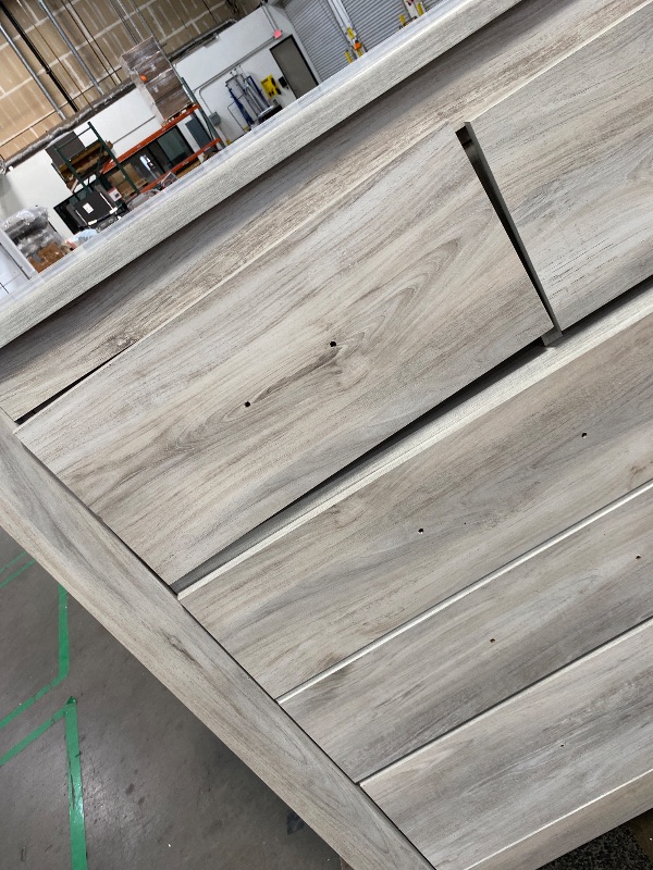 Photo 1 of (Missing nobs, and some drawers need some fixing) ..........Signature Design by Ashley Lettner Modern Traditional 7 Drawer Dresser, Light Gray