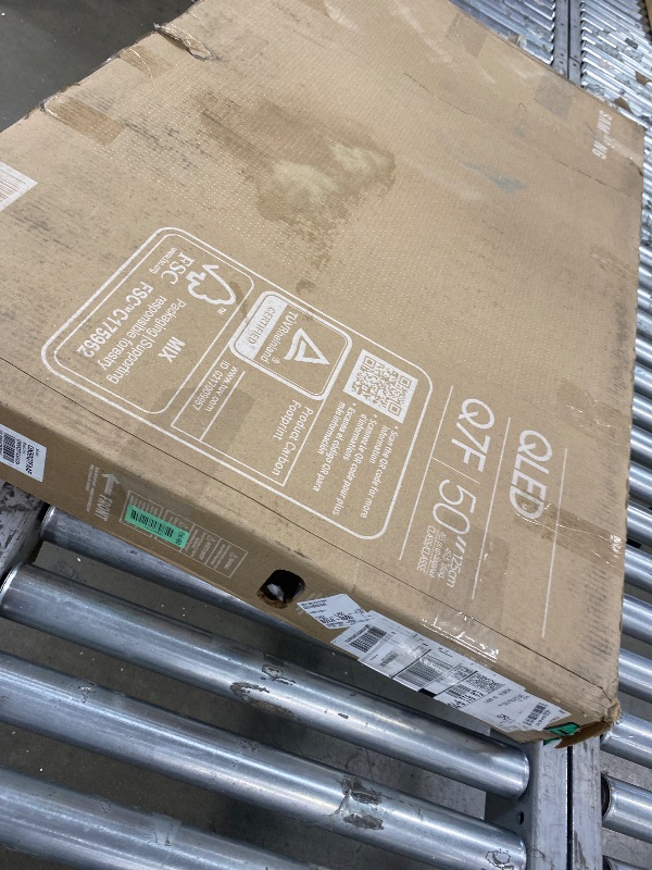 Photo 1 of (Screen majoraly Broken) Samsung 50-Inch Class QLED Q7F Series Samsung Vision AI Smart TV (2025 Model, 50Q7F) Quantum HDR, Object Tracking Sound Lite, Q4 AI Gen1 Processor, 4K upscaling, Gaming Hub, Alexa Built-in