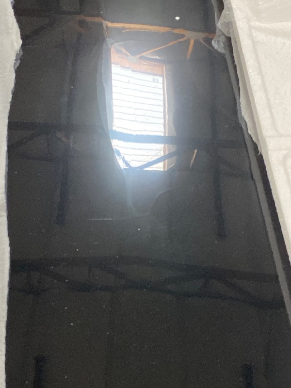 Photo 1 of (Screen majoraly Broken) Samsung 50-Inch Class QLED Q7F Series Samsung Vision AI Smart TV (2025 Model, 50Q7F) Quantum HDR, Object Tracking Sound Lite, Q4 AI Gen1 Processor, 4K upscaling, Gaming Hub, Alexa Built-in