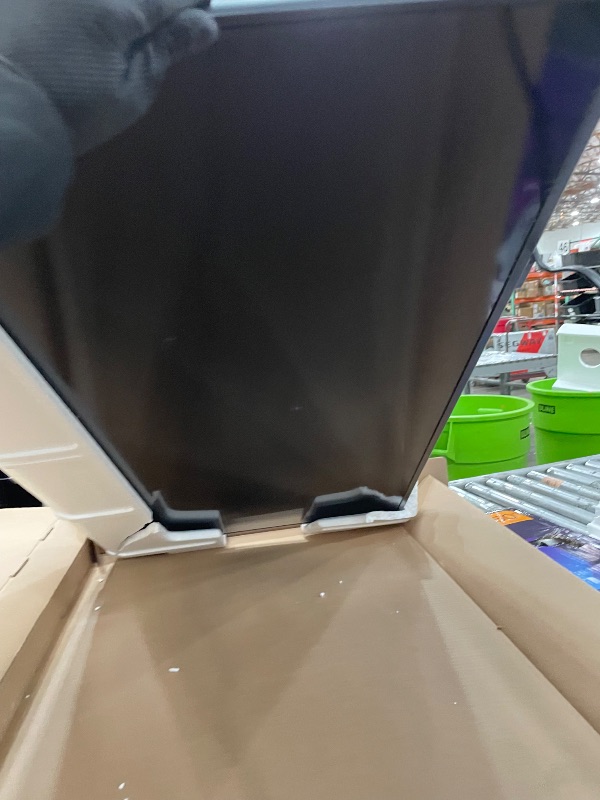 Photo 1 of **Parts Only** SAMSUNG 40-Inch Class Full HD F6000 Smart TV (2025 Model) HDR, Object Tracking Sound Lite, Knox Security, One UI Tizen, Smart TV