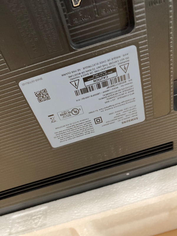 Photo 1 of **EXTREMELY DAMAGED, FOR PARTS ONLY**Samsung 55-Inch Class Crystal UHD U8000F 4K Smart TV (2025 Model) Endless Free Content, Crystal Processor 4K, MetalStream Design, Knox Security, Compatible with Alexa