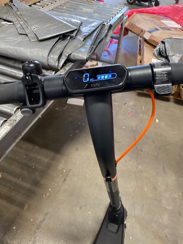 Photo 1 of **BACK BRAKE LIGHT IS DAMSGED**Segway Ninebot Max G3 Electric Scooter, 28 mph Top Speed w/ 50 Miles Max Range, 2000W Peak Motor, Dual Hydraulic Suspension, Fast Charging Scooter for Adults and Teens, UL-2272 2271 Certified