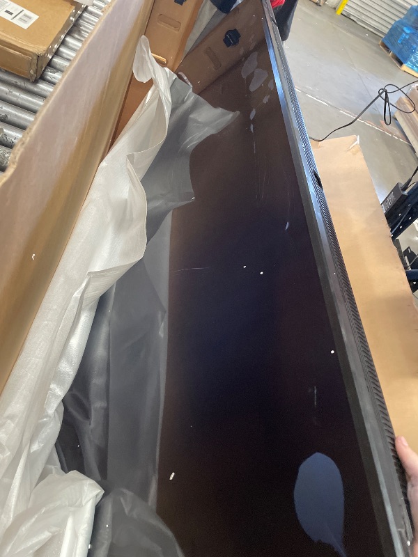 Photo 1 of **BROKEN SCREEN, PARTS ONLY**Samsung 85-Inch Class QLED Q7F Series Samsung Vision AI Smart TV (2025 Model, 85Q7F) Quantum HDR, Object Tracking Sound Lite, Q4 AI Gen1 Processor, 4K upscaling, Gaming Hub, Alexa Built-in