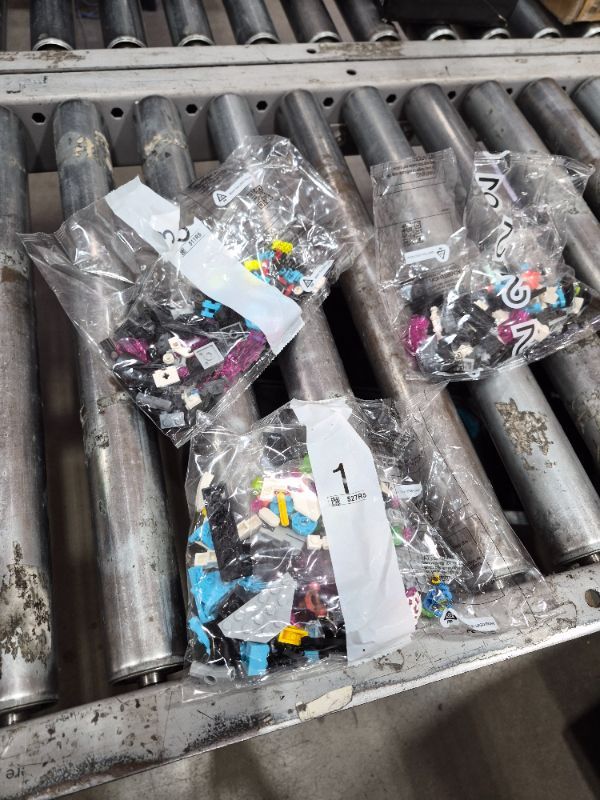 Photo 1 of **************Open bags, missing instructions and decals.**************
LEGO DREAMZzz Mateo vs. Cyber Brain Mech Robot Building Toy for Kids - Pretend Play Set W/Matteo & Dreamling Toy Figures for Boys & Girls, Ages 8+ - 2 Ways to Build - Gift Idea for Bi