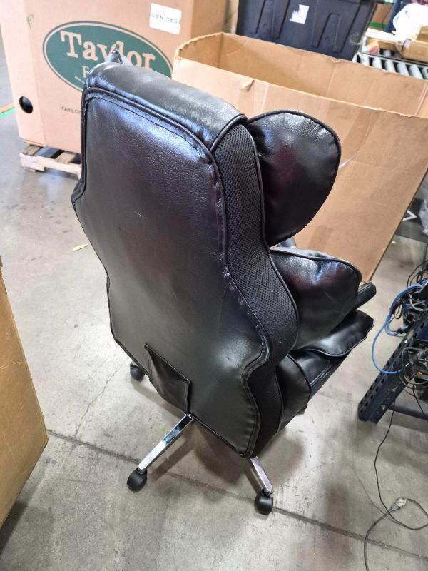Photo 1 of ***MISSING HARDWARE TO ATTACH THE ARM RESTS*************
Efomao Big & Tall Office Chair with Footrest, High-Back Leather Executive Desk Chair with Lumbar Support and Padded Armrests, Black