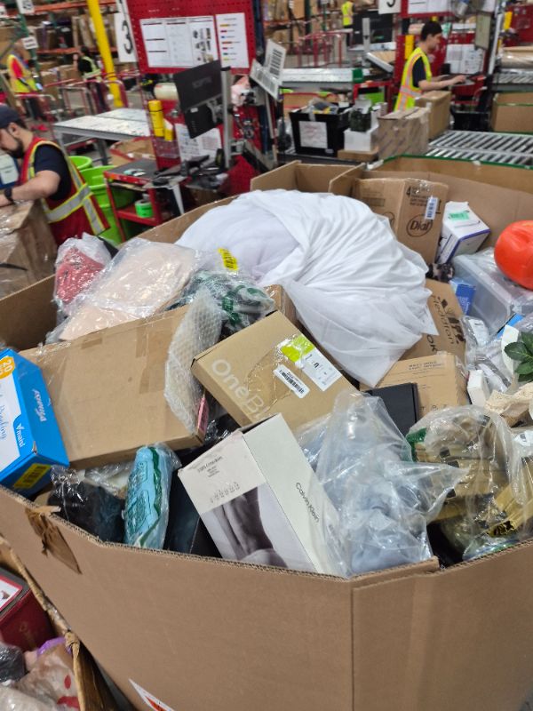 Photo 1 of
Box Size: 4-Foot Pallet (Truck/Trailer Pickup Only) | This 4-foot pallet contains roughly 200-300 assorted items, the same types we list for auction daily. Sourced from return centers, items are uninspected and may be new or gently used, with typical val