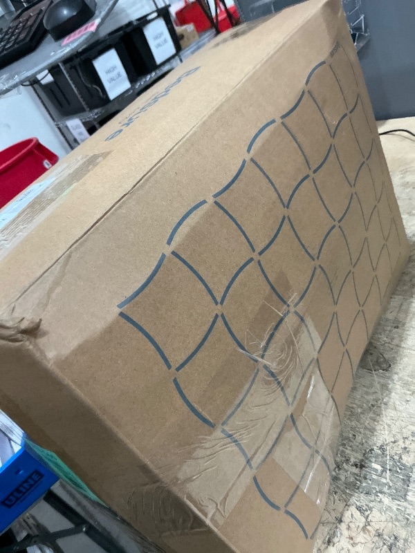 Photo 1 of ***dirty***Bedsure Comforter Duvet Insert - Quilted Comforters King Size, All Season Duvet, GentleSoft Down Alternative Bedding Blanket, with 8 Tabs, Gifts for Women/Men, White, King 90 x 102 Inches