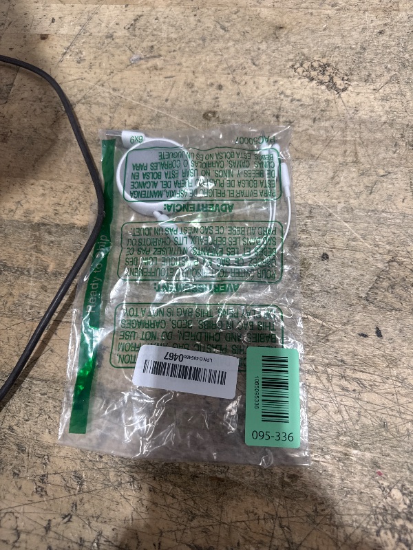 Photo 1 of LISEN Multi Charging Cable, 3 in 1 Charging Cable, Retractable Car Charger with Type C/L/Micro USB Ports for iPhone 16 15 14 Pro Max/Samsung Galaxy S25/PS/Kindle, Multi Chargers for All Devices, White