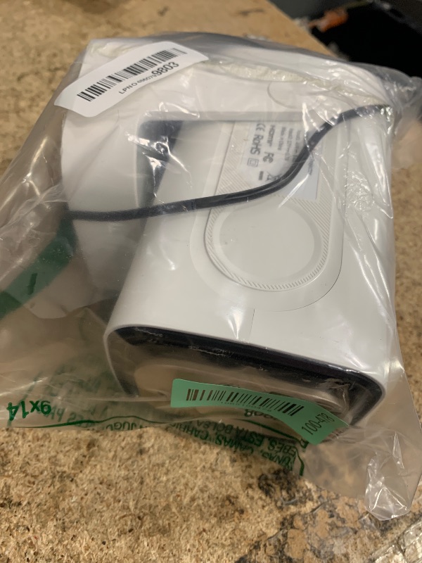 Photo 1 of ?Auto Focus&1080P?Magcubic Mini Smart Projector with 4K Support, Portable Projector with Wifi and Bluetooth, 5W Speaker, Built in Apps, Voice Control, Outdoor Movie Projector