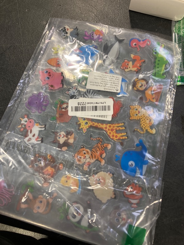 Photo 1 of 32PCS Animal Jelly Stickers, Farm/Marine/Wild Animals Thick Window Clings for Home, Classroom, Nursery, Removable Reusable Gel Cling Decals for Kids Toddlers Party Supplies Decorations (Not Edible)