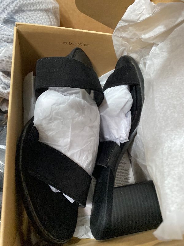 Photo 1 of Amazon Essentials Women's Crossover Heeled Sandal with Padded Straps and Memory Foam Insole, Black Faux Leather, 7