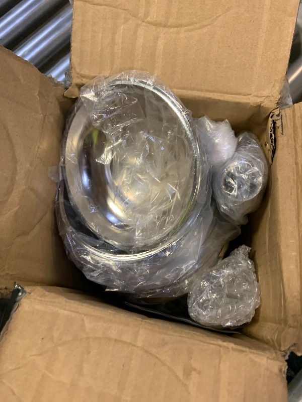 Photo 1 of 11.6 inches Metal Wedding Flower Trumpet Stripe Vases Table Centerpieces for Artificial Flower,Arrangements Anniversary Celebration/Wedding/Party/Birthday Event Aisle Home Decor (Silver, 6pcs)