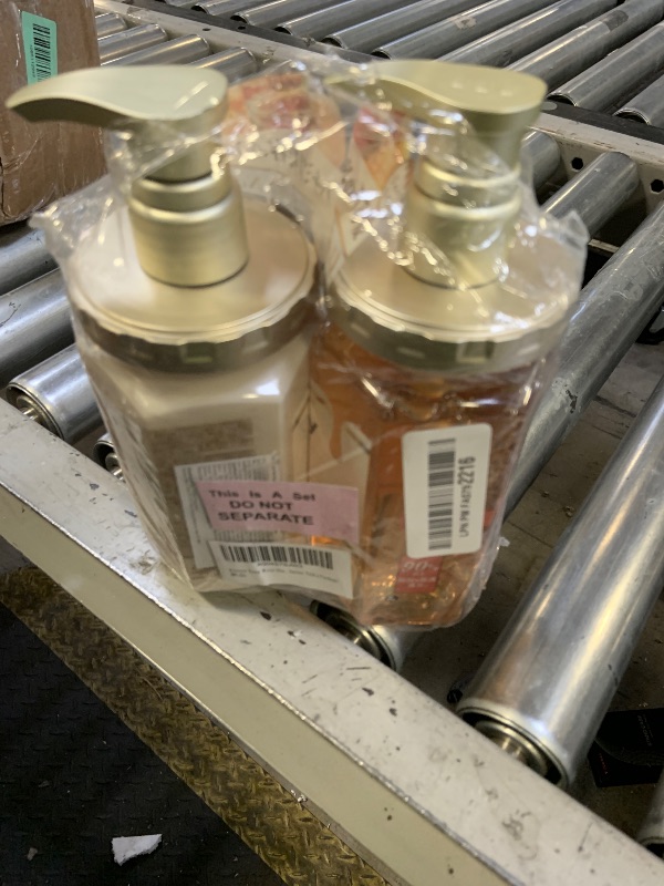 Photo 1 of &honey Deep Moist Shampoo and Treatment Set with Hair Tie in Sprout Talk's Package