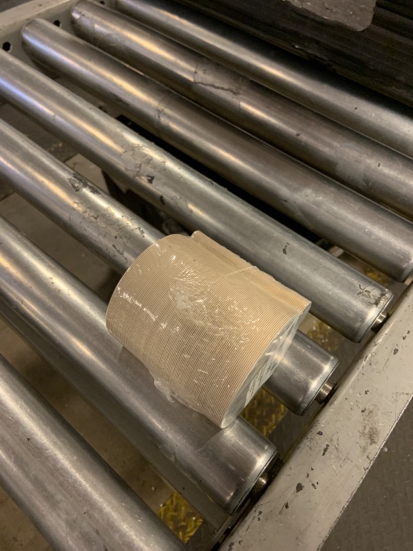 Photo 1 of 100 Pcs 3.1 Inch Mini Cake Boards Mousse Cupcake Base, Gold 8cm