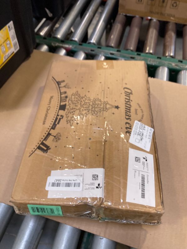 Photo 1 of 9ft Pre- Christmas Garland, Lighted Christmas Garland for Stairs Railing, Battery Operated Christmas Garlands for Mantle, Classic Greenery Xmas Garlands with Lights