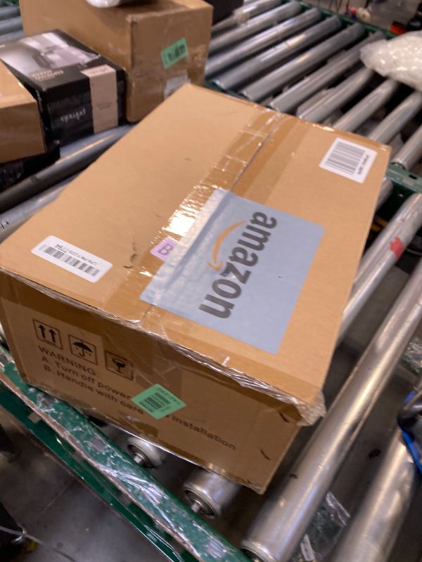 Photo 1 of 6 Pack Clear Glass Shades Replacement,5.51in Height,3.94in Diameter,1.65in Fitter,High Transmittance Cylinder Glass Lampshade Replacement for Pendant Light Floor lamps Chandelier Wall Sconces