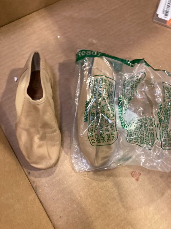 Photo 1 of 13.5G girl valet shoe 