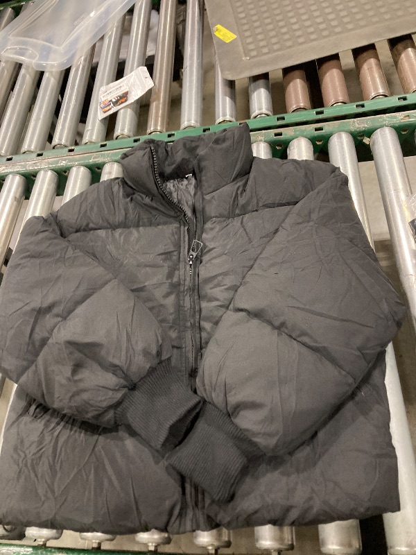 Photo 1 of Arssm Women Short Puffer Jackets Winter Cropped Puffy Coat Padded Full Zip Stand Collar Outerwear with Pockets small