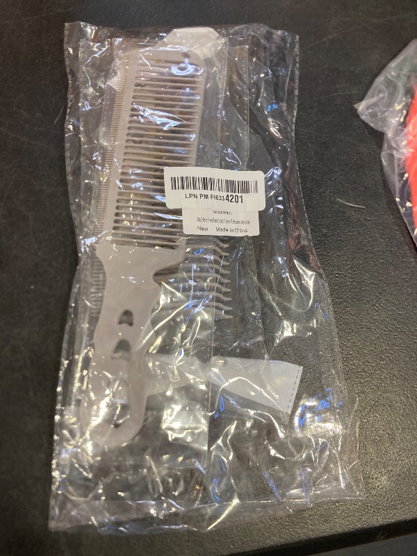 Photo 1 of 2Pack Blend Friend Fade Comb,Professional Barber Comb for Men Haircut Hair Fade Tool For Home,Salon or Professional Use (Gray)