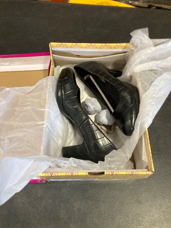 Photo 1 of Easy Street Equinox Women's Platform Pumps,
size 6