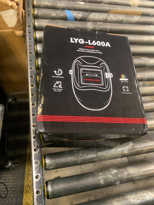 Photo 1 of Large Viewing Auto Darkening Welding Helmet True Color Solar Powered Weld Hood Wide Shade