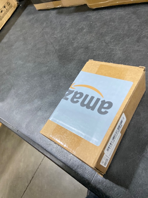 Photo 1 of 1 Pack Upgrade Bird Bath Heater for Outdoors in Winter, Pond Deicer 60 Watts Birdbath Deicer Water Heater Thermostatically Controlled with Auto Shut off Function for Patio Lawn (Frosted Gray)