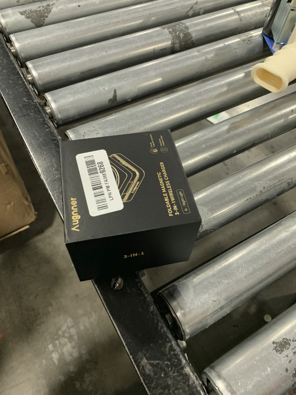 Photo 1 of ?2025 Upgraded?Wireless Charger 3 in 1, Foldable Wireless Charging Station with Light for Apple MagSafe Charger, Travel Magnetic Charger for iPhone 17/16/15/14/13/12 Apple Watch AirPods (20W Adapter)