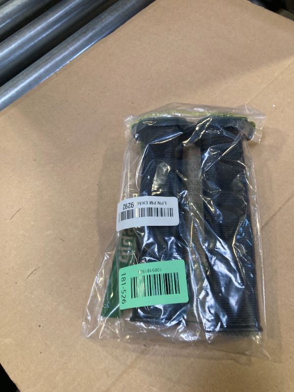 Photo 1 of 2Pcs 3D Printed Gravity Retractable Samurai Sword Model Toys, Telescopic Plastic Fake Katana Sword Toy, Ninja Martial Arts Weapons for Play Fighting, Halloween Cosplay, Samurai Costume Accessory