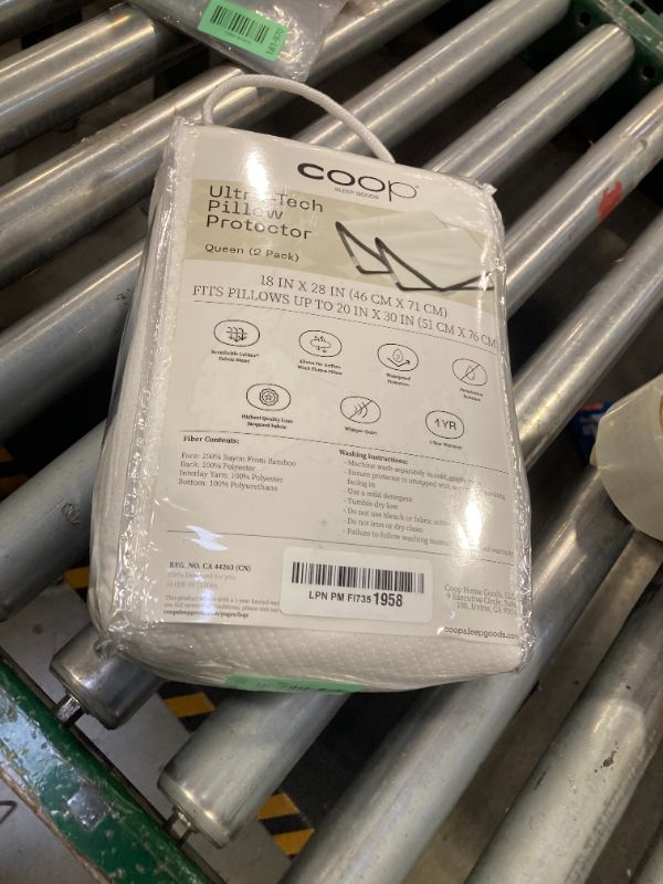 Photo 1 of 2pcs queen size ultra protector pillow cases