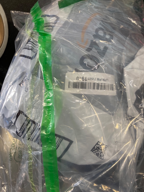 Photo 1 of Red Green Solar Christmas Lights Outdoor Decorations Waterproof, Tatal 4 Pack 400LED 132FT Solar String Lights Green Wire with 8 Modes, Christmas Fairy Light for Xmas Tree Party Wedding Garden Decor