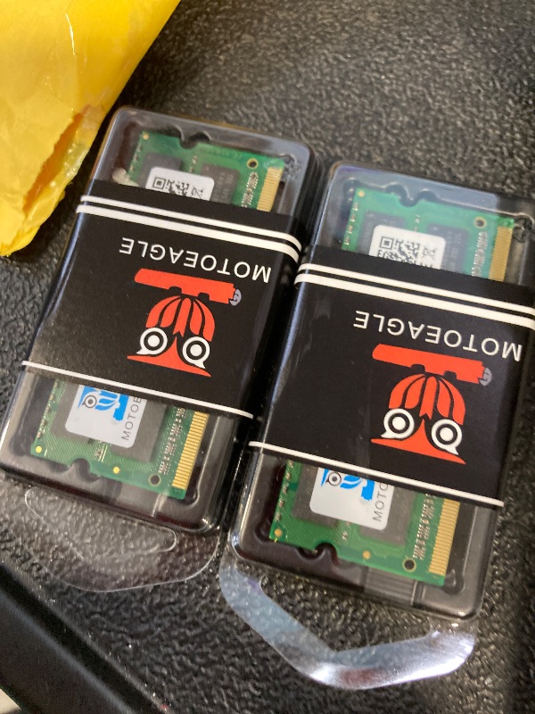 Photo 1 of 2 MOTOEAGLE  4GB 2RX8 PC-3-8500S DDR3 SODIMM 1.5V