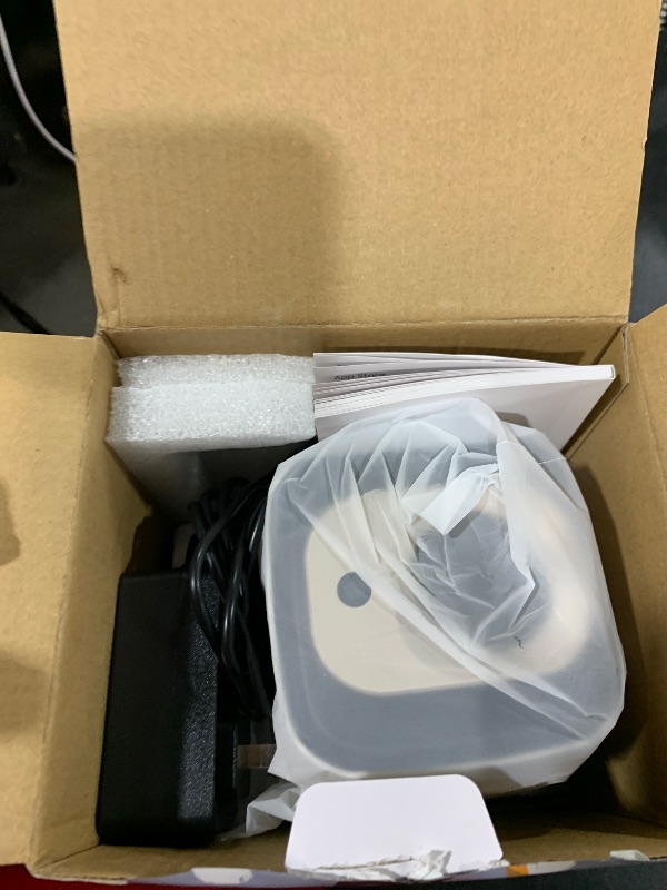 Photo 1 of ?Auto Focus and 1080P?Magcubic Mini Smart Projector with 4K Support