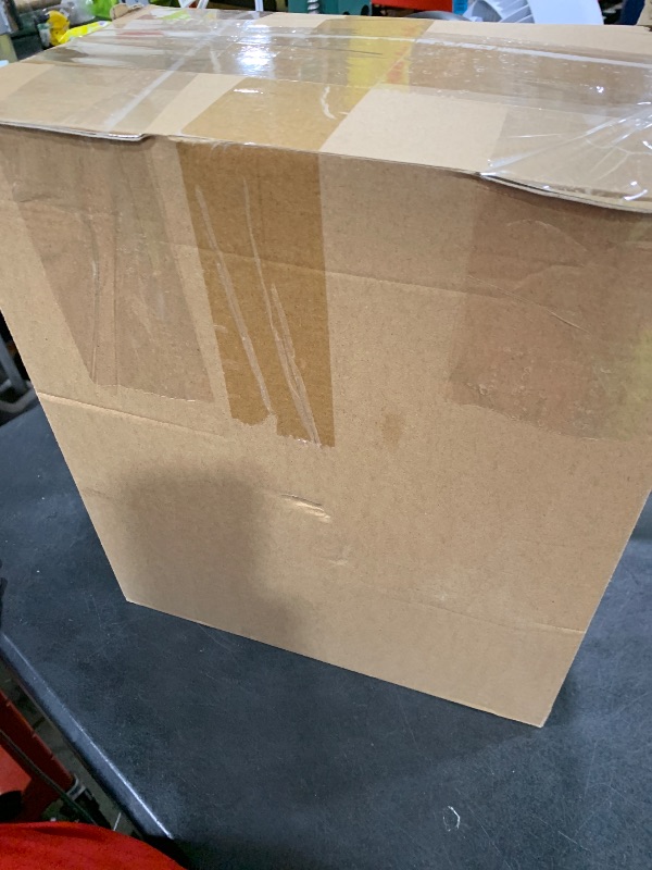 Photo 1 of 3 Pcs Cake Stand Set Round Cake Stand with Crystal Bling Pendants Dessert Table Display Set for Wedding Event Birthday Party Dessert Table(Gold)