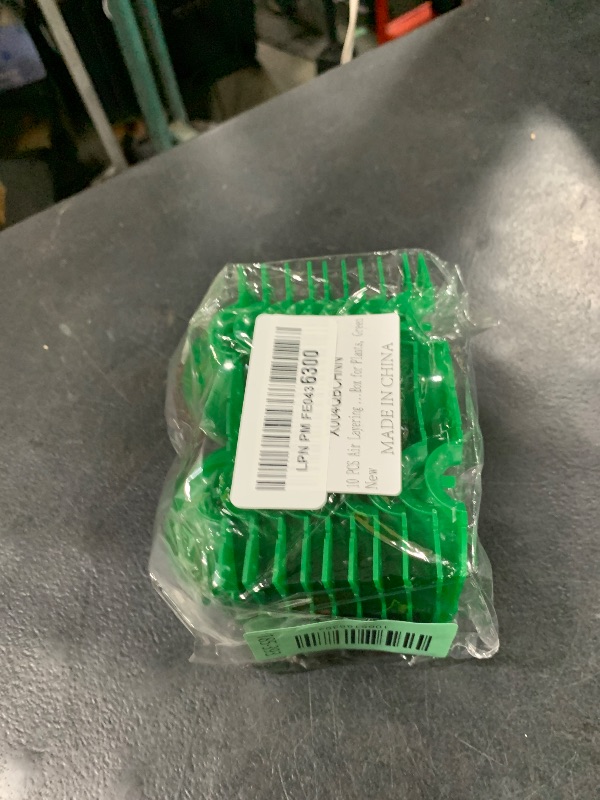 Photo 1 of 10 PCS Air Layering Propagation Kit, Grafting Ball Air Layering Pods Propagation Box Plant Rooting Grafting Box for Plants, Green