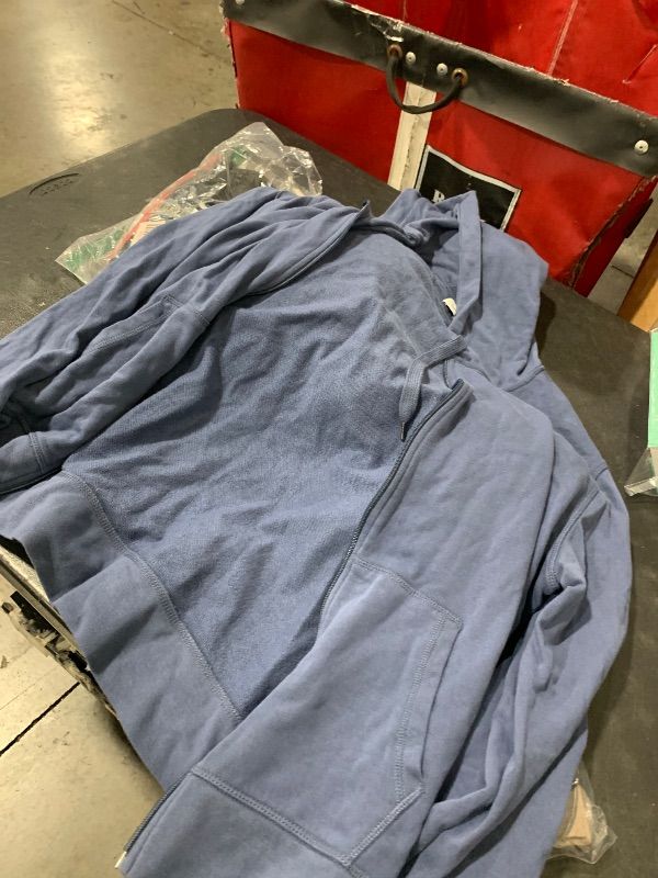 Photo 1 of Amazon Essentials Men's Pullover Sweatshirt Hoodie, Big & Tall Options Available, Ice Blue, Medium