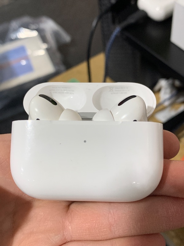 Photo 1 of Apple AirPods Pro 2nd generation