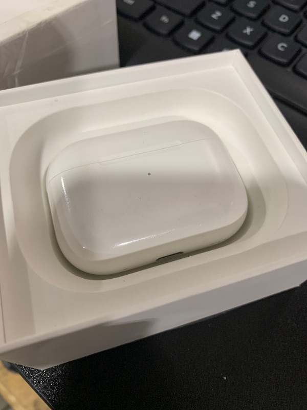 Photo 1 of Apple AirPods Pro 2nd generation