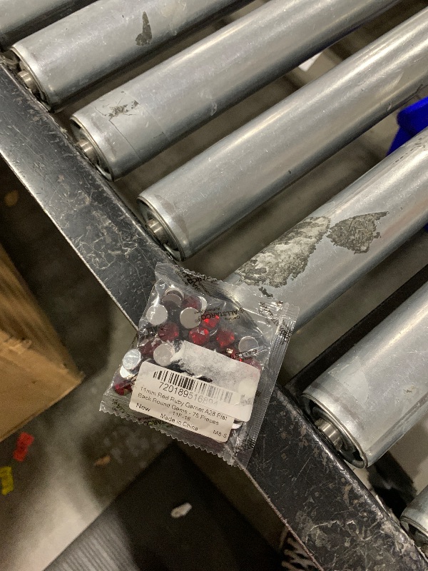 Photo 1 of 11mm Flat Back Round Acrylic Rhinestones Plastic Gems for Jewelry Making Costume Cosplay Embelishments - 75 Pieces (Red Ruby Garnet H133)