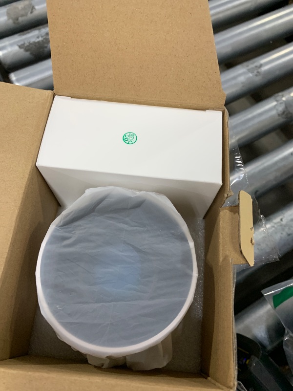 Photo 1 of [Built-in Apps & 2025 Upgraded] Mini Projector with WiFi 6 and Bluetooth 5.4 Support 4K 1080P Auto Keystone 180° Rotatable Projector Portable Compatibile with HDMI/TV Stick/Memory Stick/Laptop, White