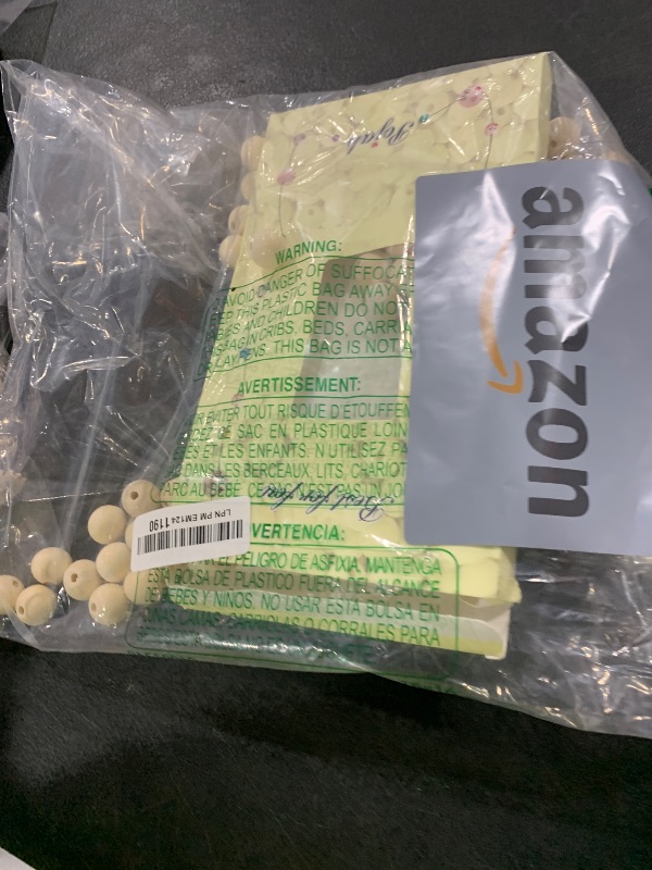 Photo 1 of 100pcs 20MM Wood Beads Natural Unfinished Round Wooden Loose Beads Wood Spacer Beads for Craft Making Decorations and DIY Crafts (20mm)