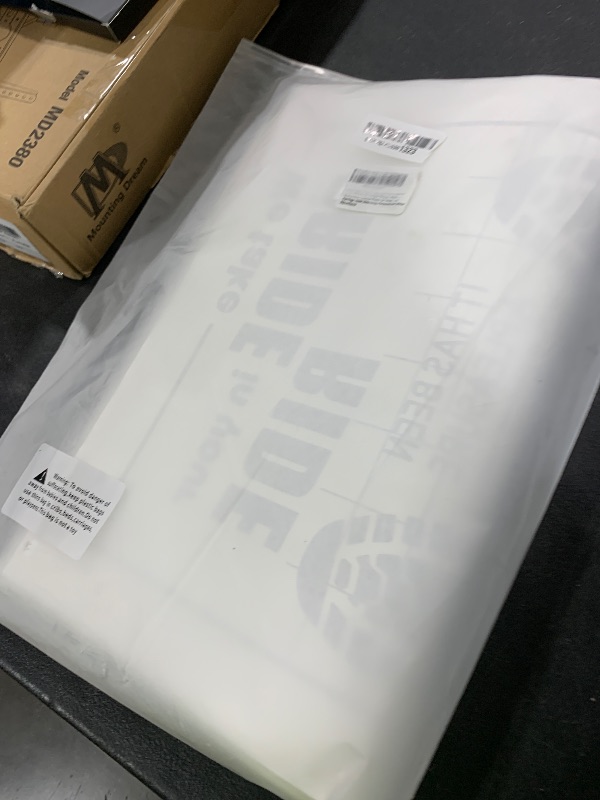 Photo 1 of 100Pcs Paper Floor Mats for Cars, Disposable White Automotive Floor Mats Kraft Paper, Waterproof Car Foot Pads Protective Papers, Thank You Mats for Car Detailing, Auto Dealership (20" x 16")