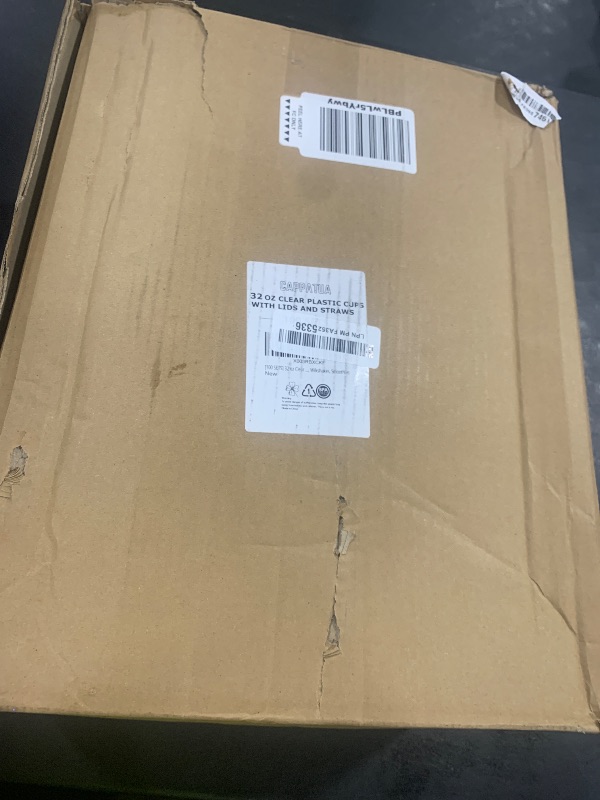 Photo 1 of [100 SETS] 32 oz Clear Plastic Cups with Lids and STRAWS, Disposable Drinking Cups for Cold Drinks, Iced Coffee, Milkshakes, Smoothies