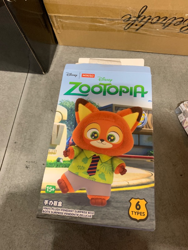 Photo 1 of *****SEALED BAG*****
MINISO Disney Zootopia Soft Vinyl Plush Toy Blind Box Cute Mystery Animal Figurines, Collectible Surprise Gift Figure Model Random Design for Home Decor Birthday Gifts, Single Box