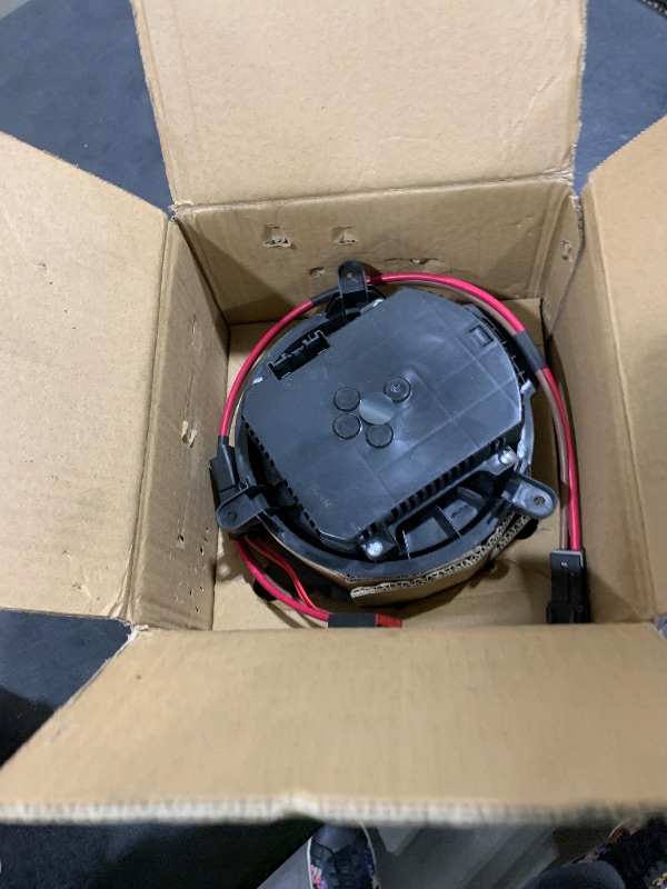 Photo 1 of HVAC Heater Blower Motor Compatible with Freightliner 108SD, 114SD 2012-2023, Cascadia 2008-2020, M2 100, 106, 112 Replacement 76944 VCC35000003