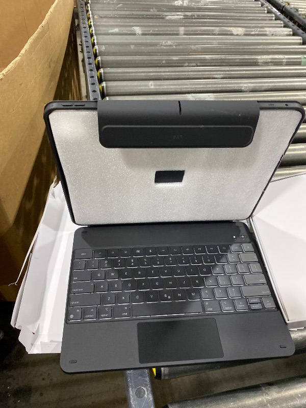 Photo 1 of ESR iPad Pro 13 Inch Case with Keyboard (M5/M4, 2025/2024), iPad Pro 13 Keyboard Case with Easy-Set Magnetic Stand, Portrait/Raised Modes for iPad Pro 13, Removable, Rebound 360 Series, Black